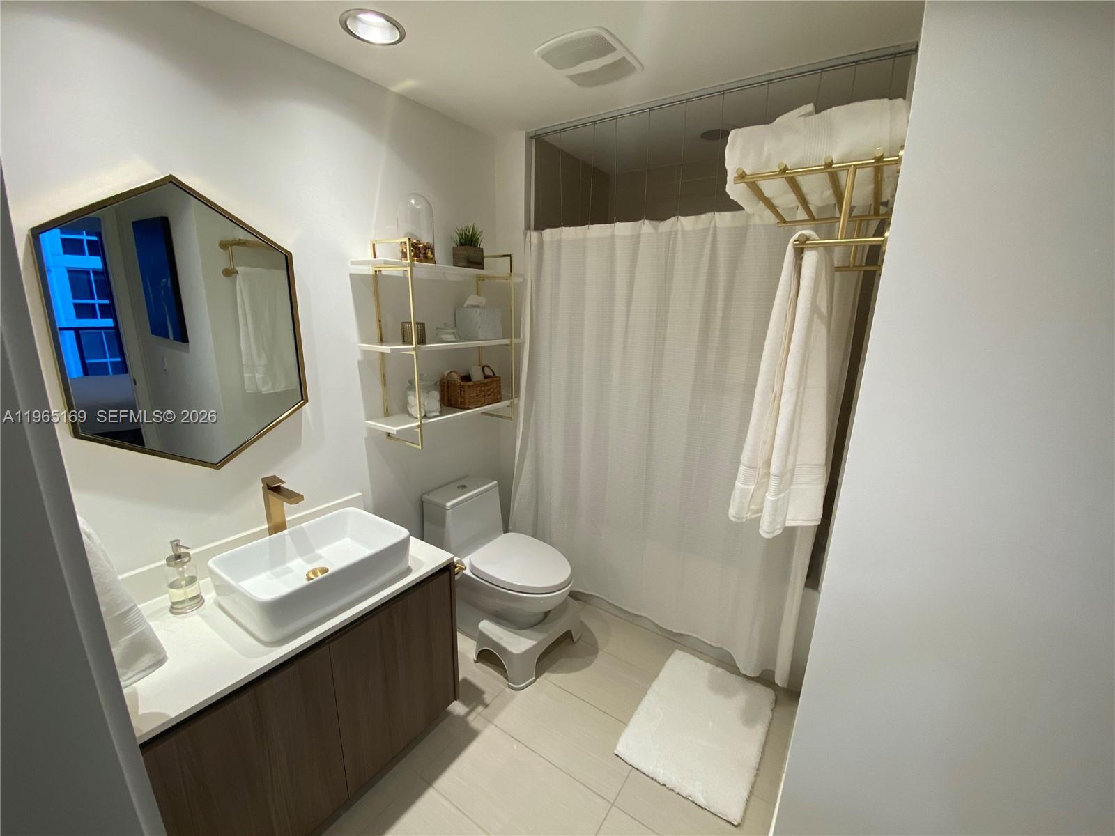 201 SW 17th Rd #403, Miami FL 33129