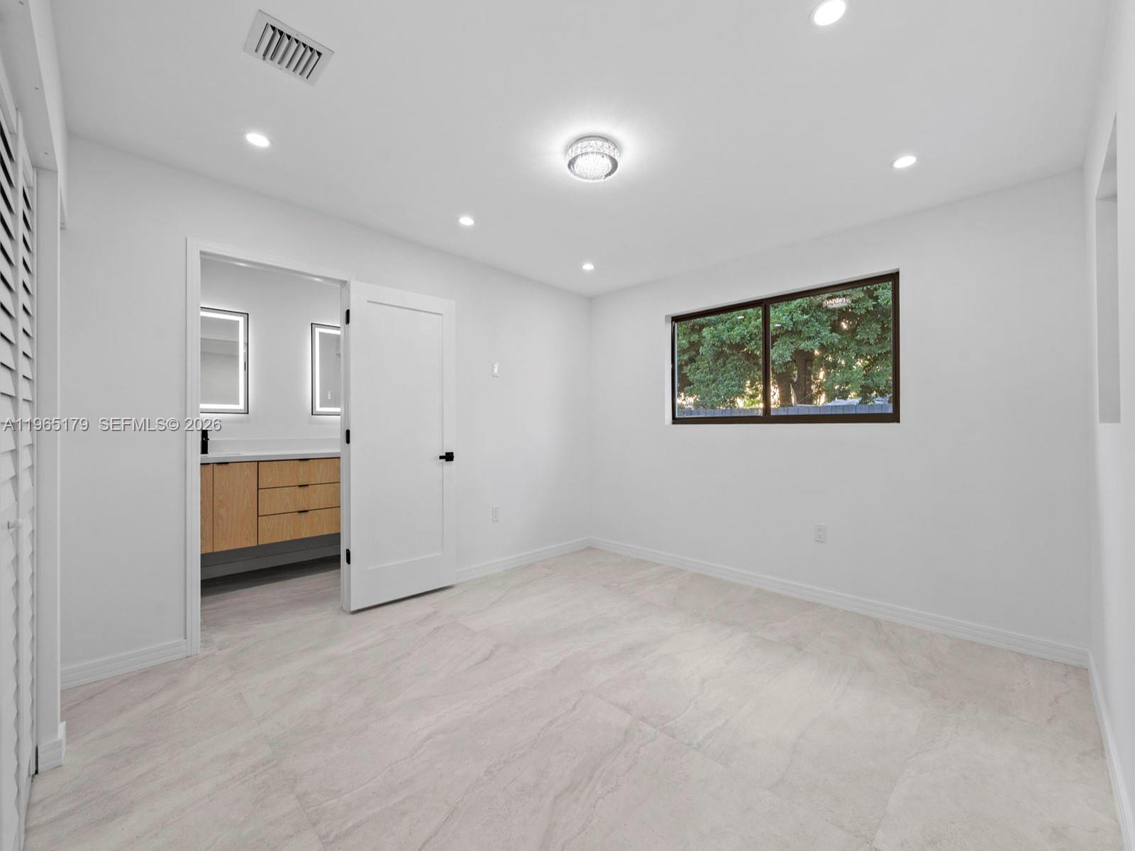 3620 SW 92nd Ave, Miami FL 33165
