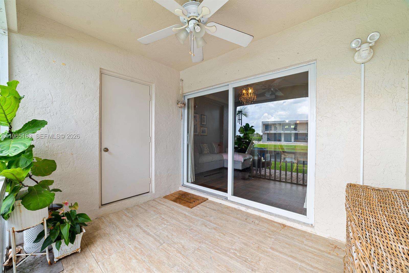 205 Mallory Ct #205, Weston FL 33326