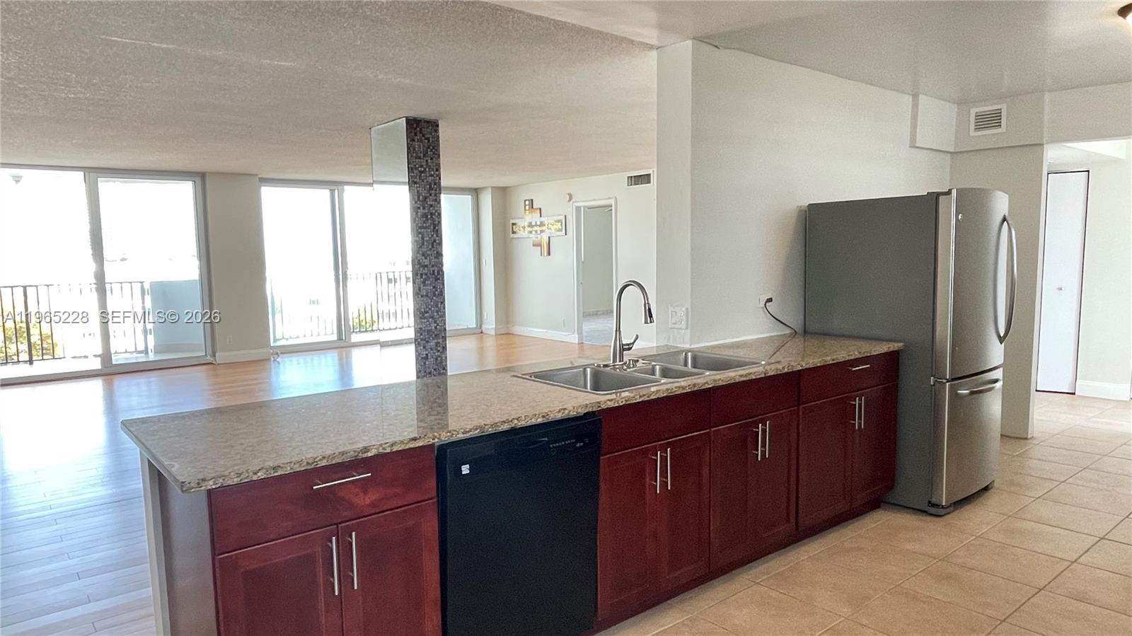 3703 NE 166th St #602, North Miami Beach FL 33160