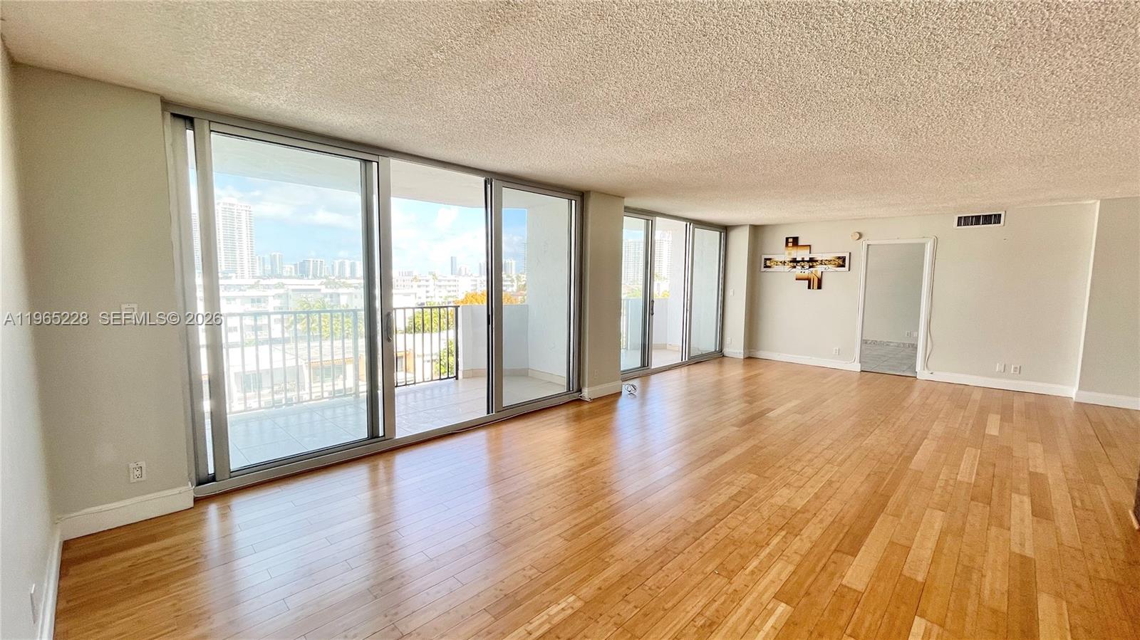 3703 NE 166th St #602, North Miami Beach FL 33160