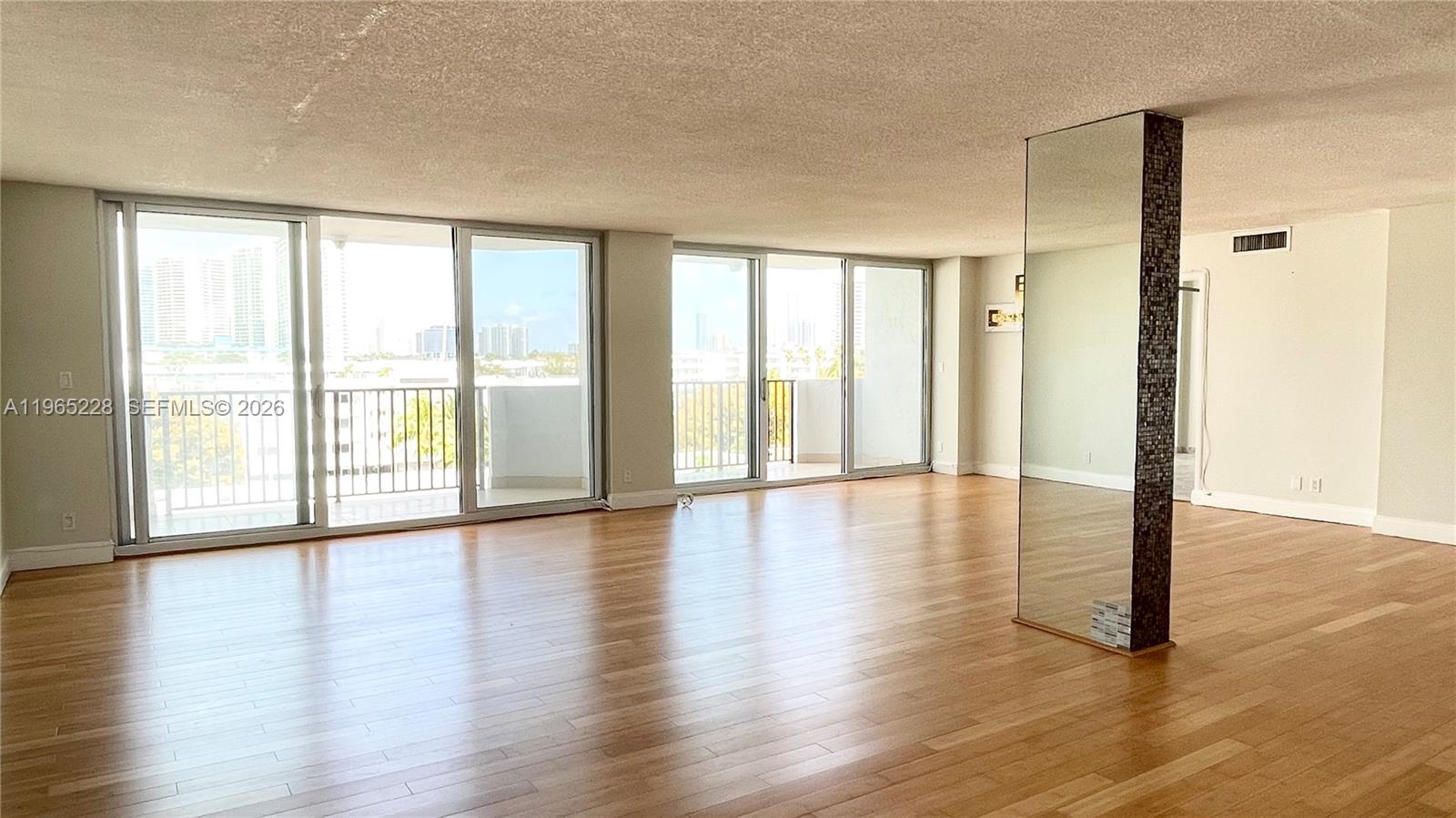 3703 NE 166th St #602, North Miami Beach FL 33160