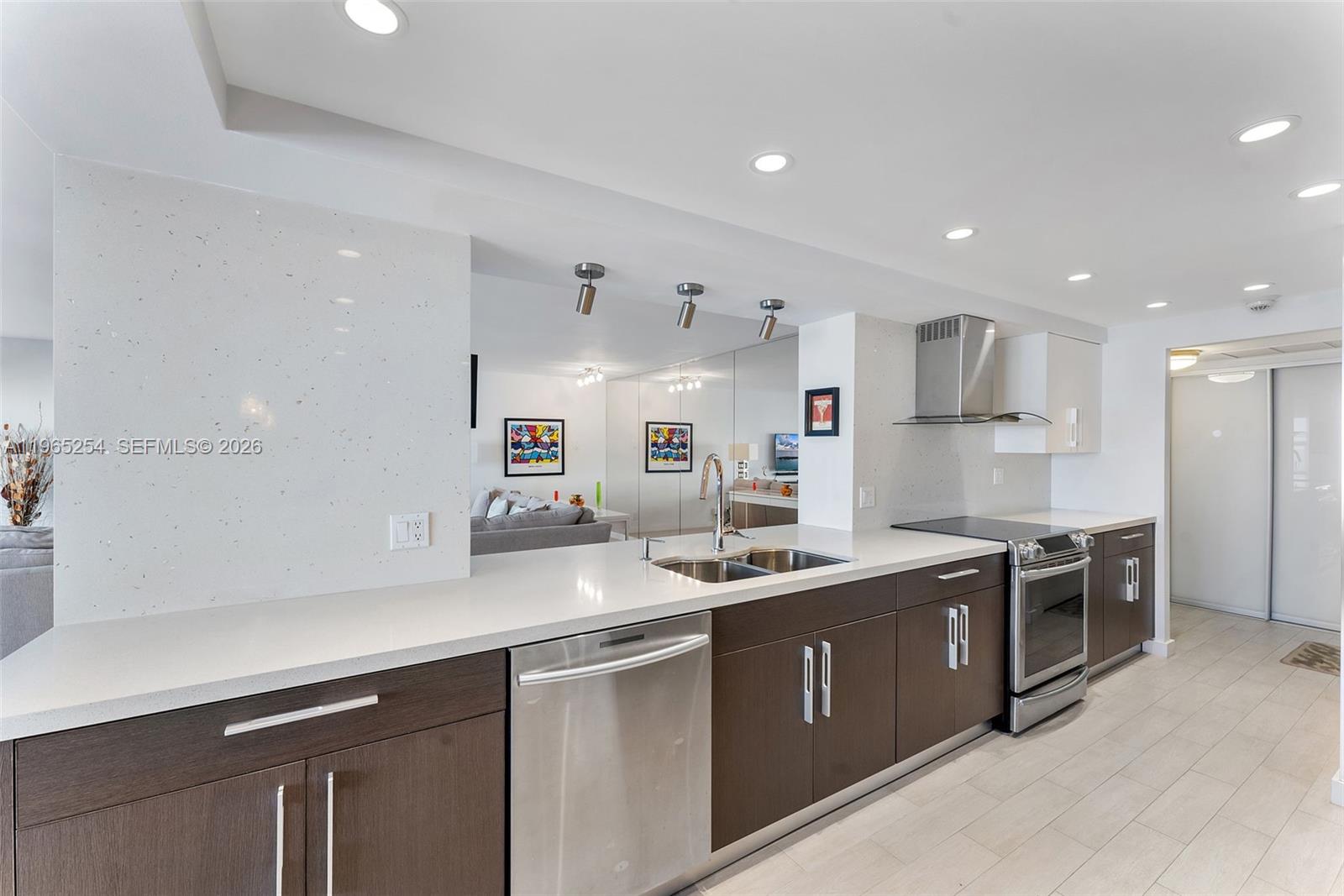 5100 N Ocean Blvd #916, Lauderdale By The Sea FL 33308