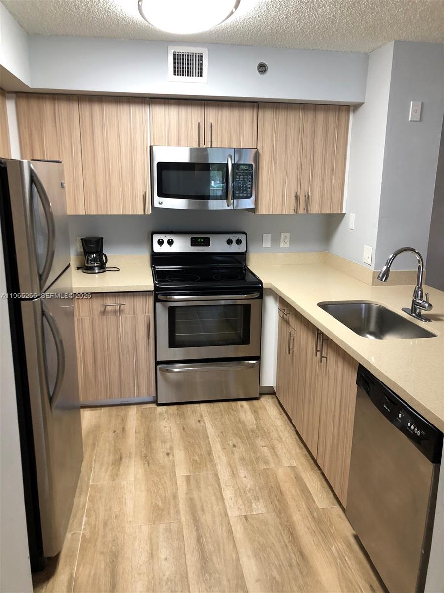19801 E Country Club Dr #4406, Aventura FL 33180