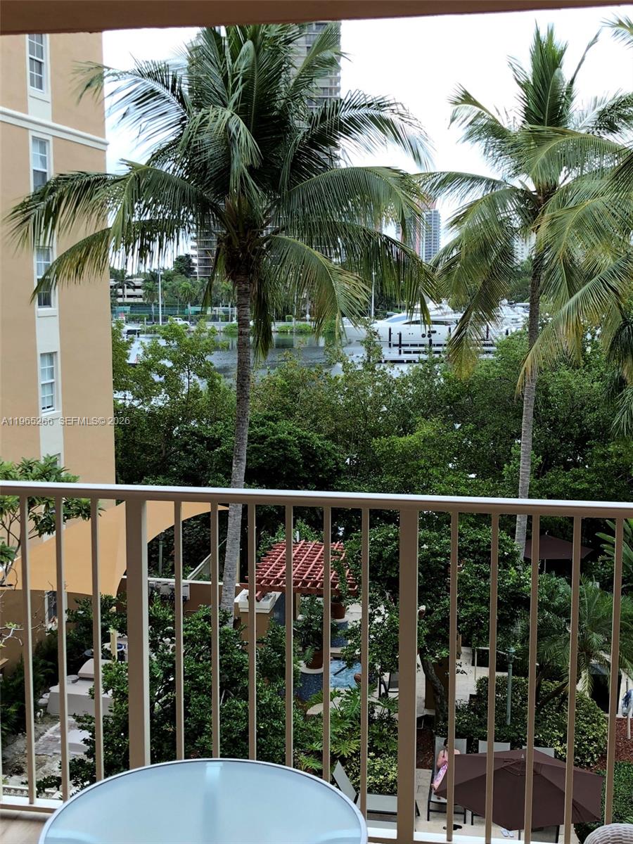 19801 E Country Club Dr #4406, Aventura FL 33180