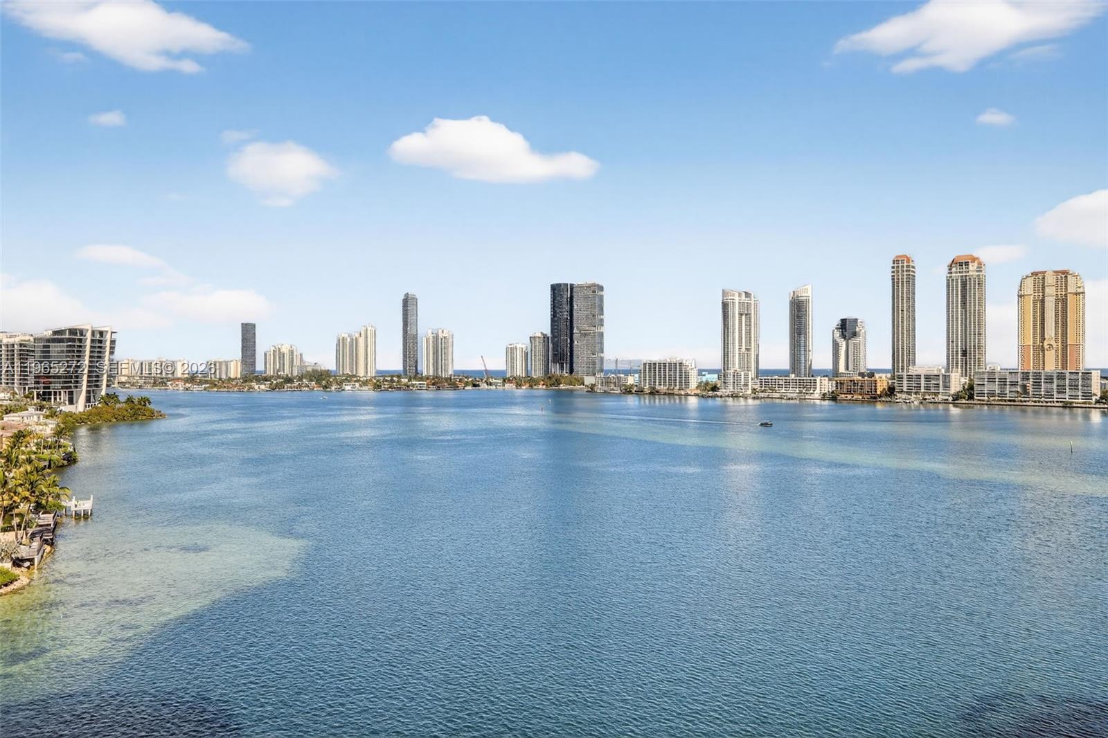 3000 Island Blvd #1106, Aventura FL 33160
