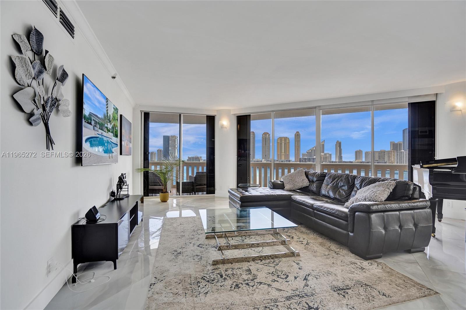 3000 Island Blvd #1106, Aventura FL 33160