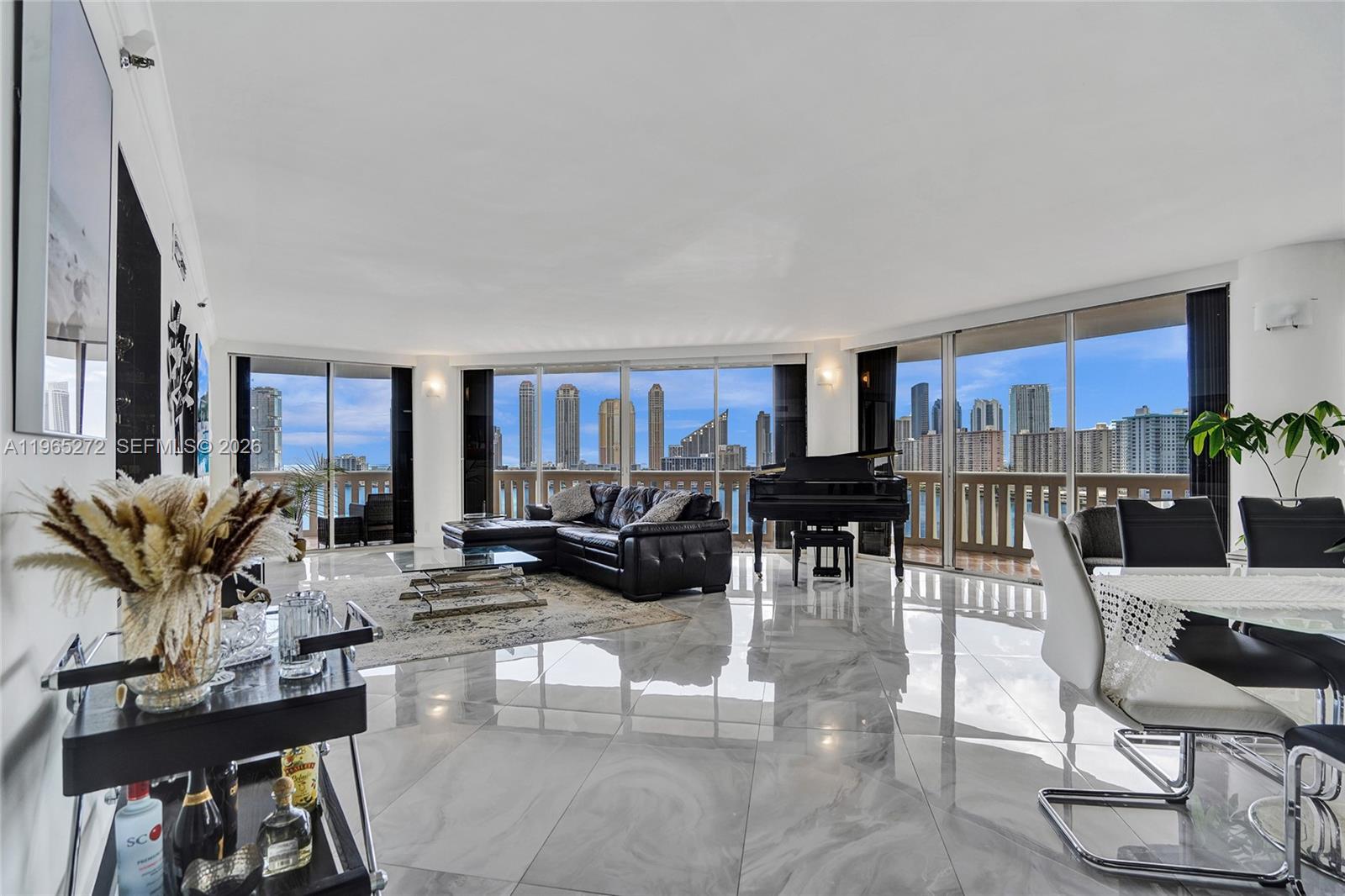 3000 Island Blvd #1106, Aventura FL 33160
