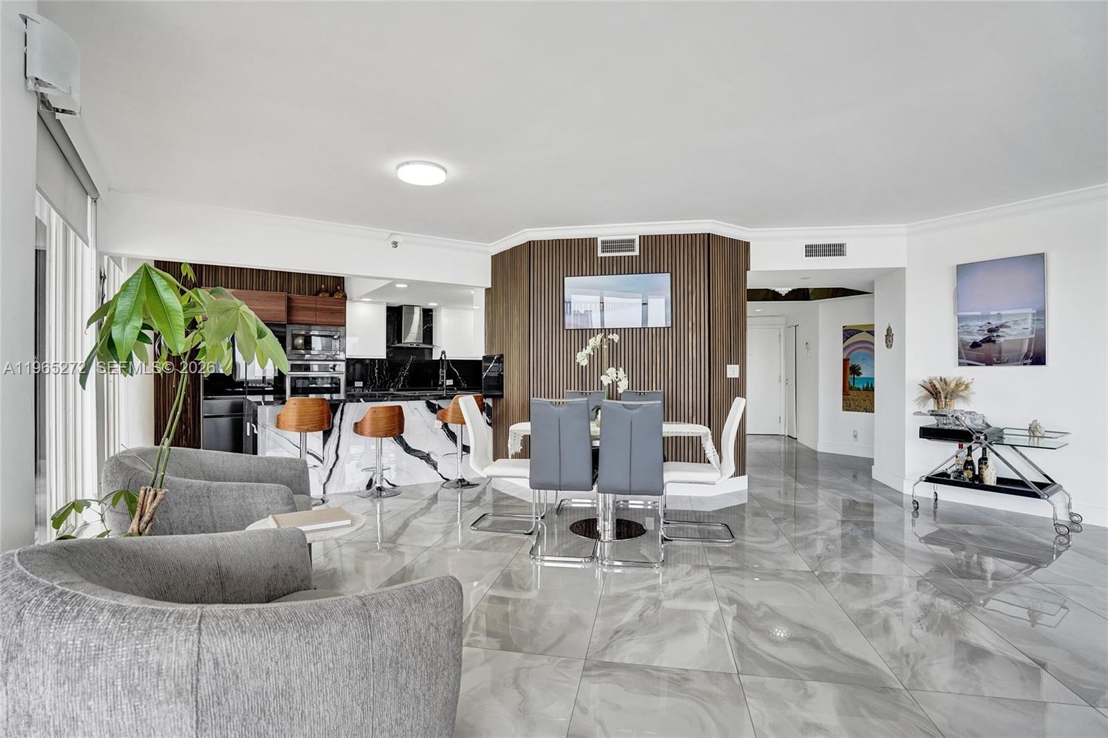 3000 Island Blvd #1106, Aventura FL 33160