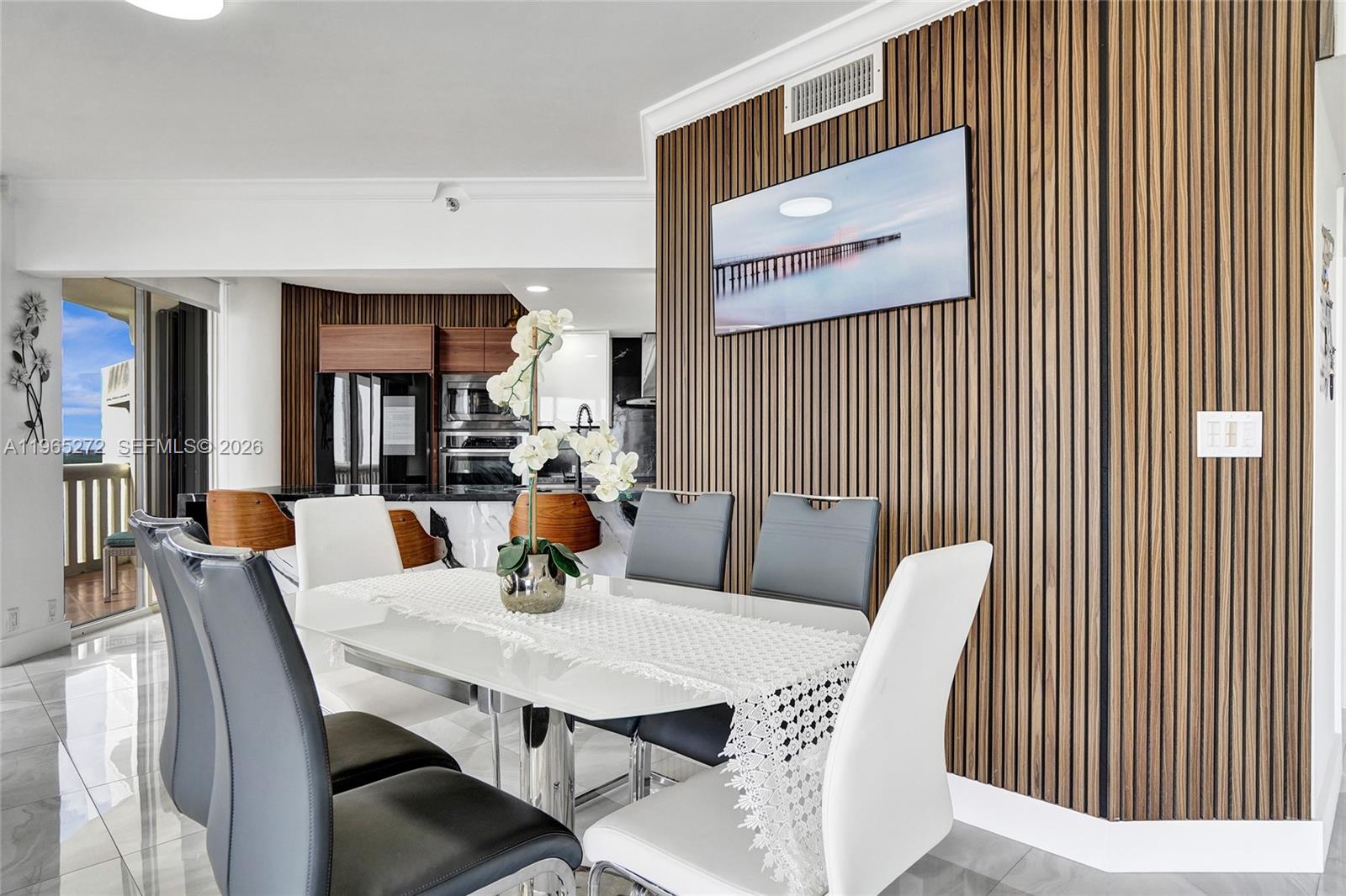 3000 Island Blvd #1106, Aventura FL 33160