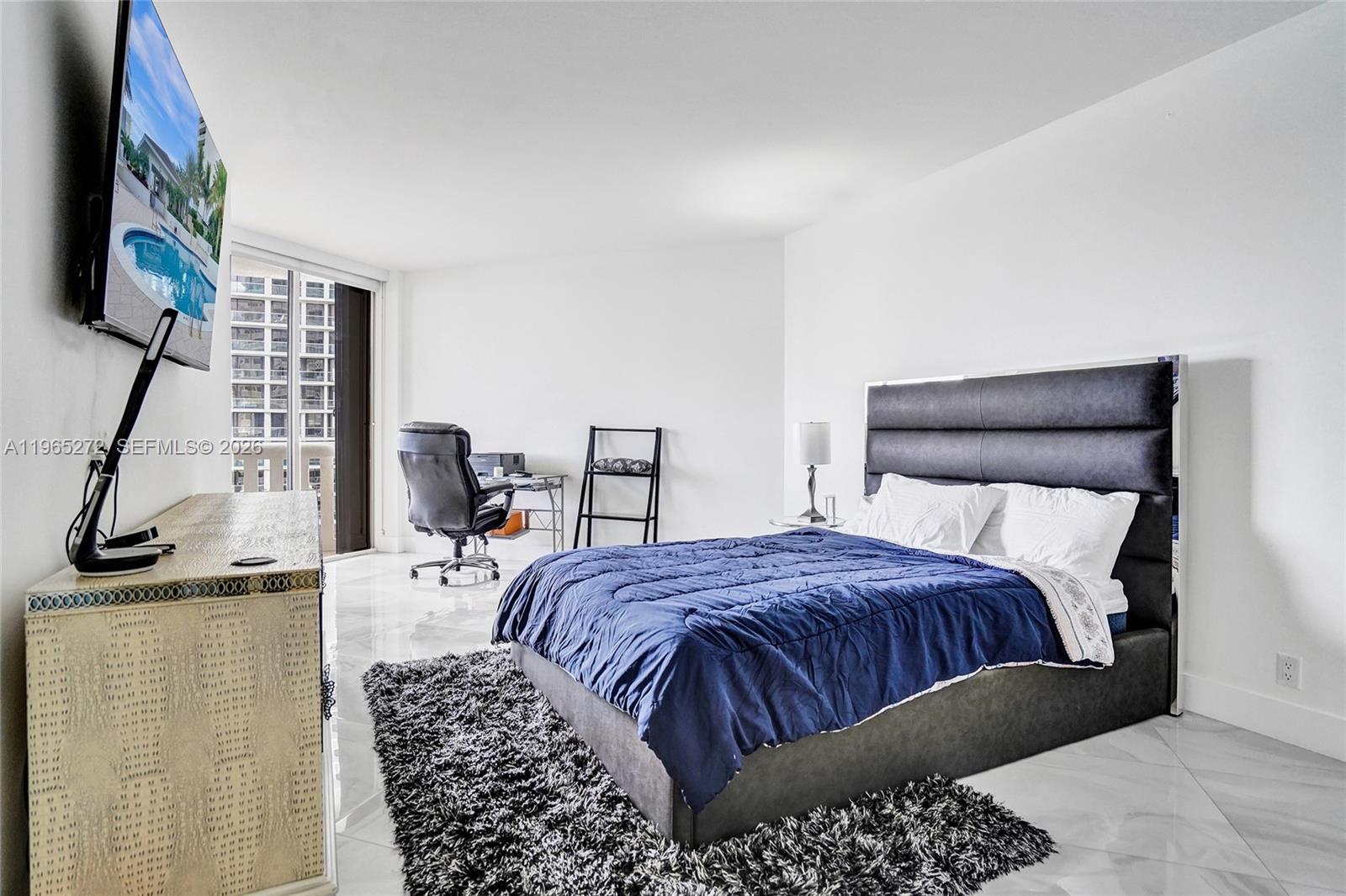3000 Island Blvd #1106, Aventura FL 33160