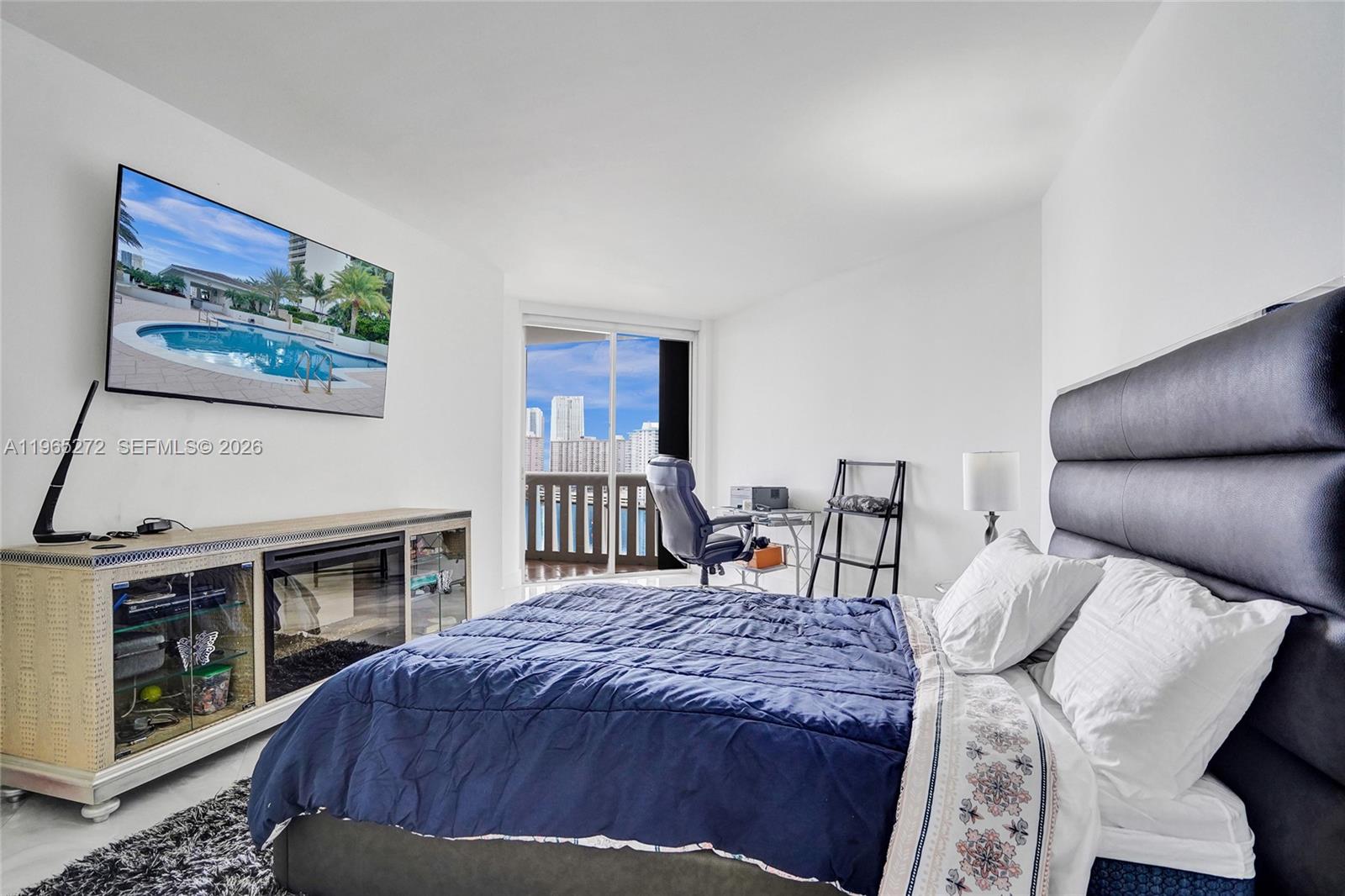 3000 Island Blvd #1106, Aventura FL 33160