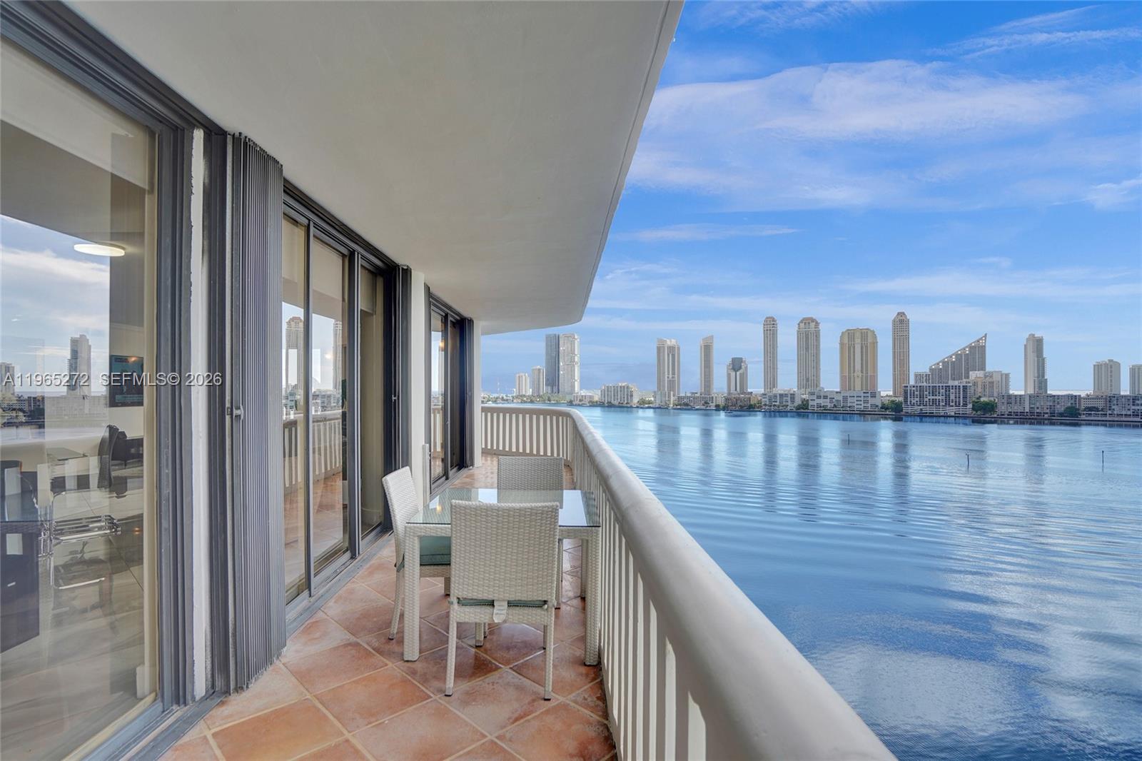 3000 Island Blvd #1106, Aventura FL 33160