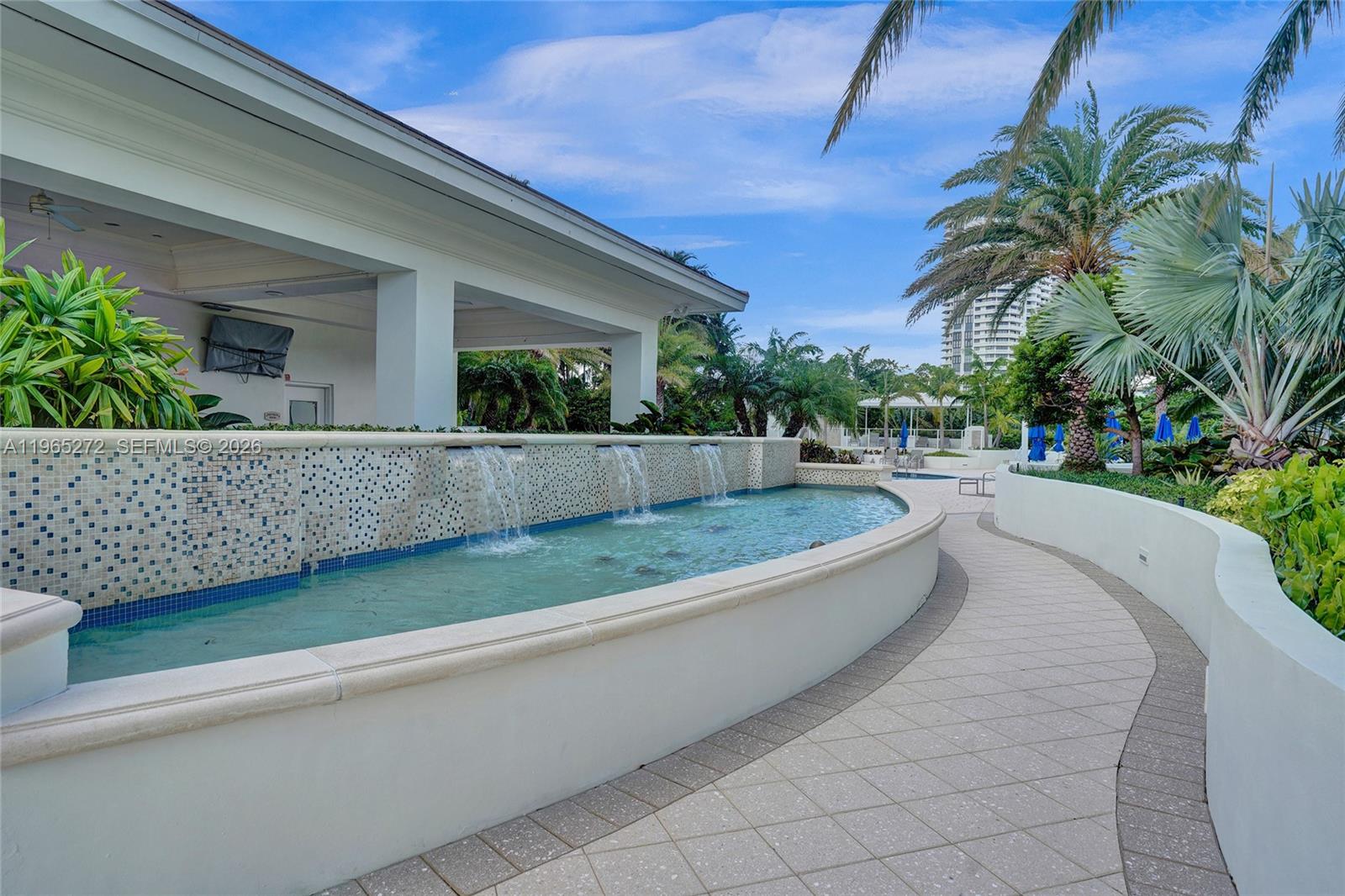 3000 Island Blvd #1106, Aventura FL 33160