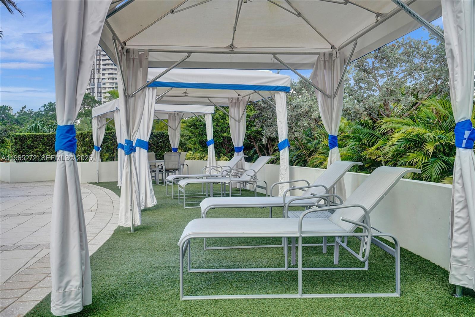 3000 Island Blvd #1106, Aventura FL 33160