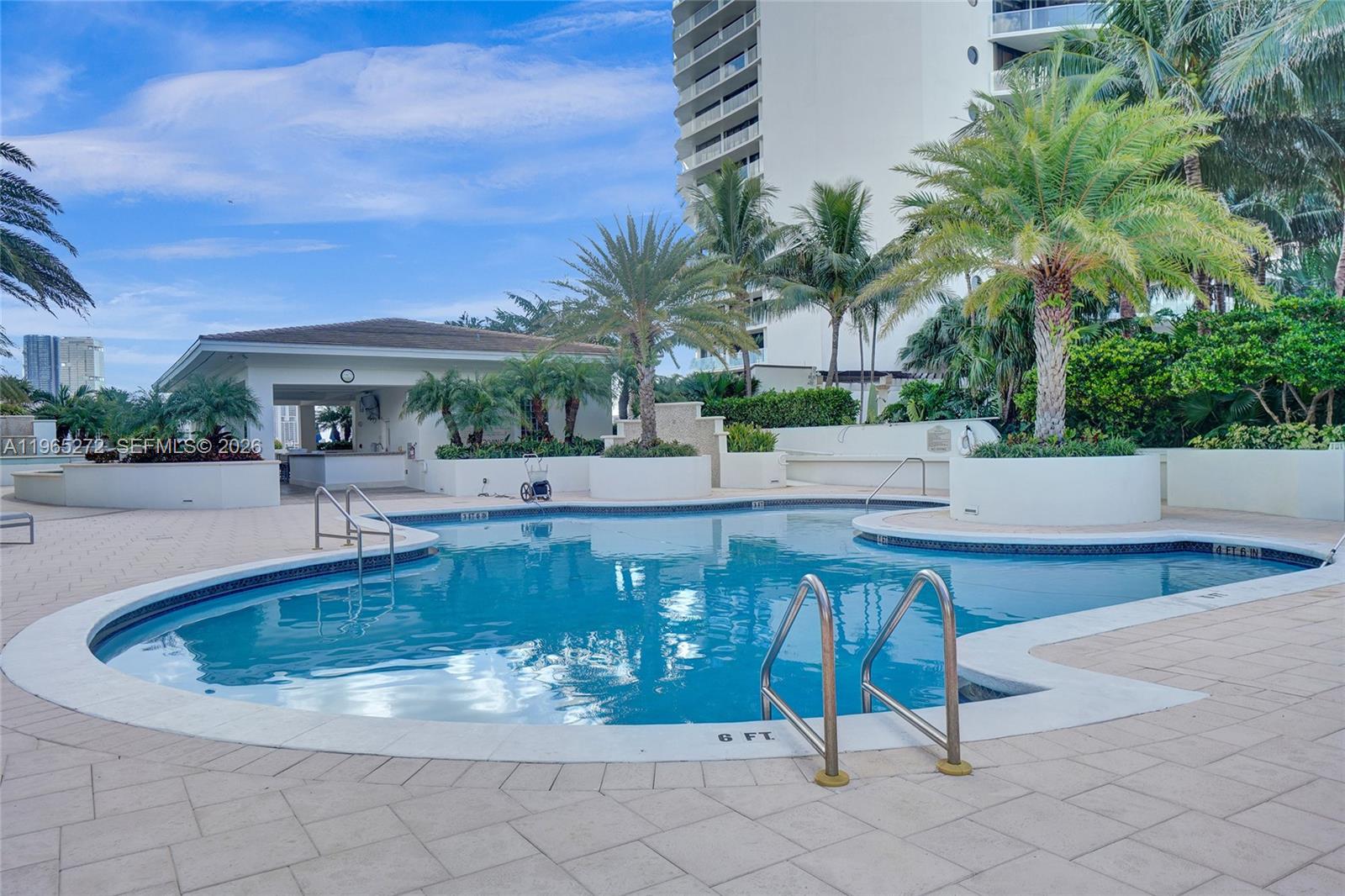 3000 Island Blvd #1106, Aventura FL 33160