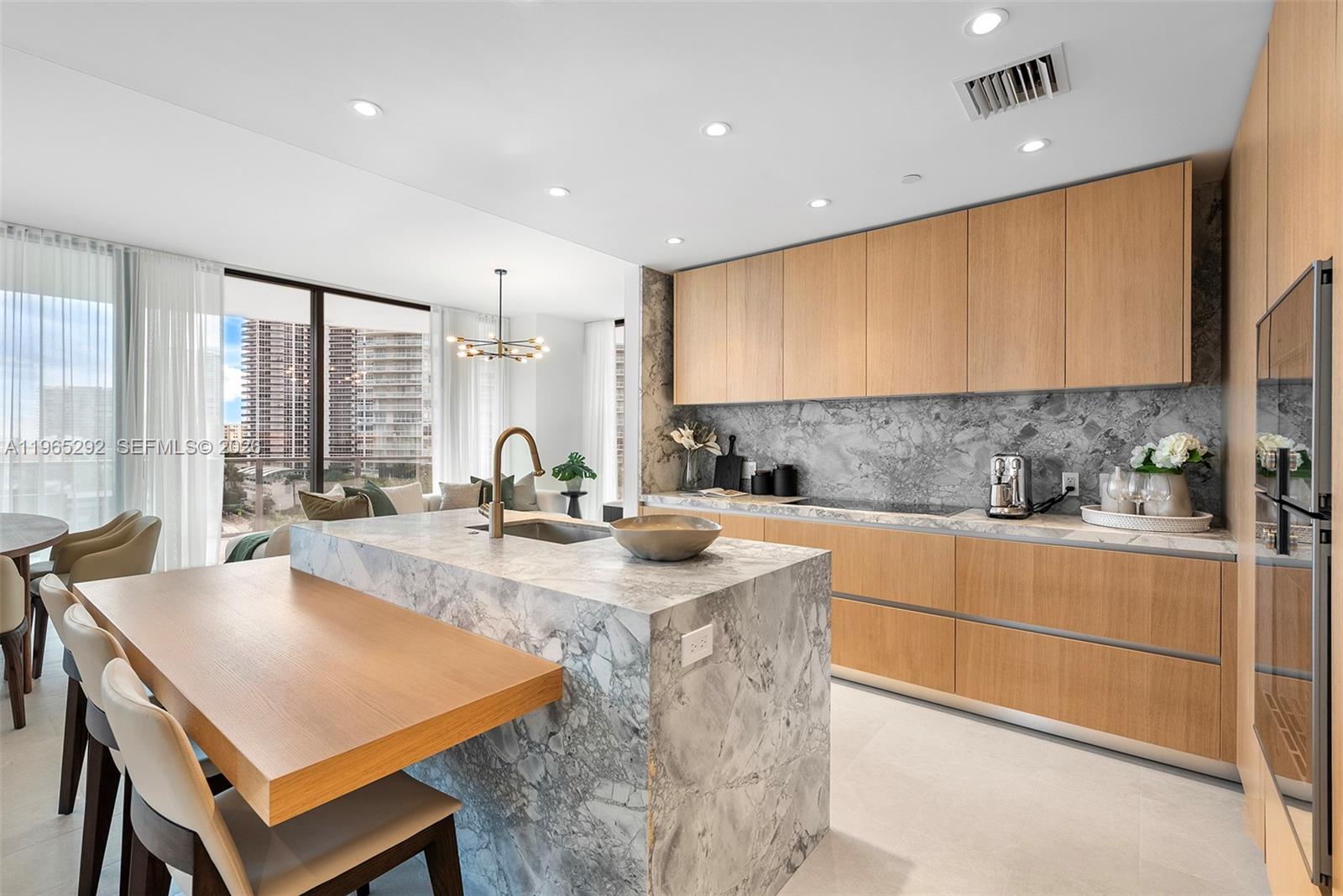 500 Alton Rd #901, Miami Beach FL 33139