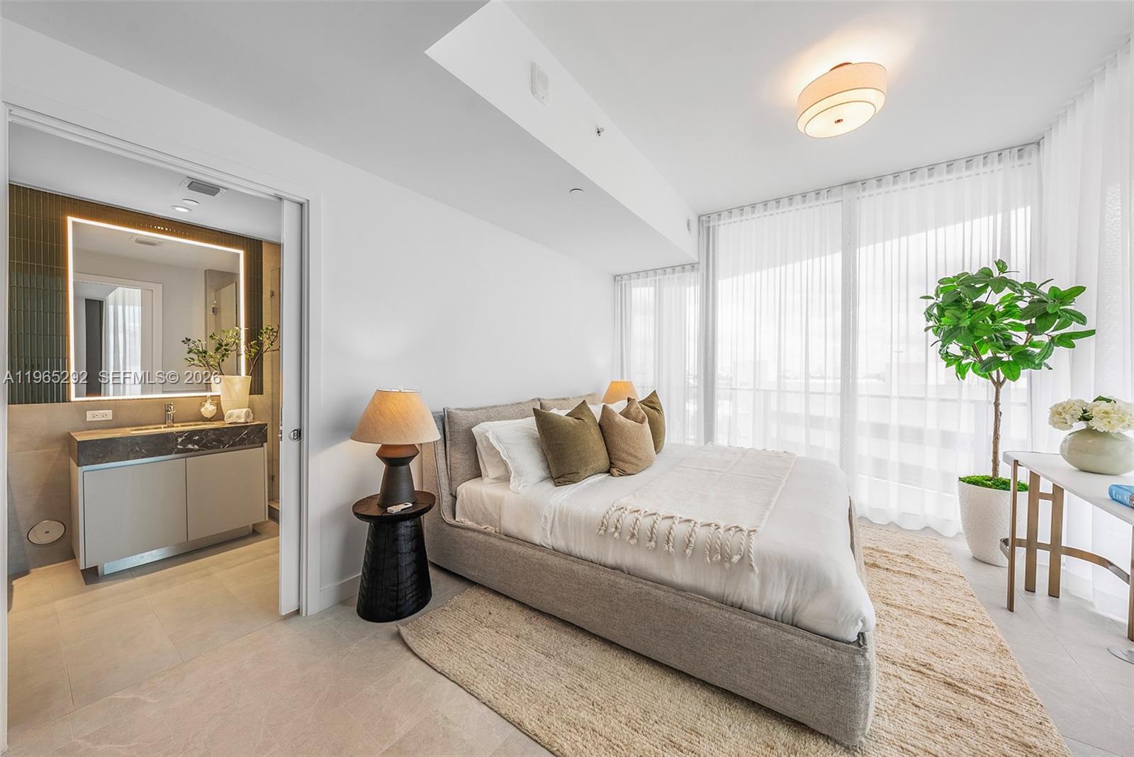 500 Alton Rd #901, Miami Beach FL 33139