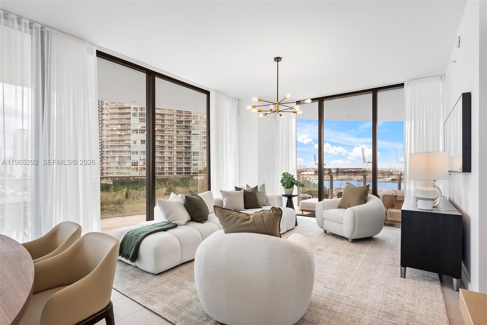 500 Alton Rd #901, Miami Beach FL 33139
