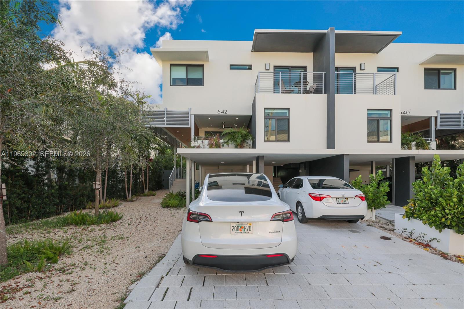640 Fernwood Rd, Key Biscayne FL 33149