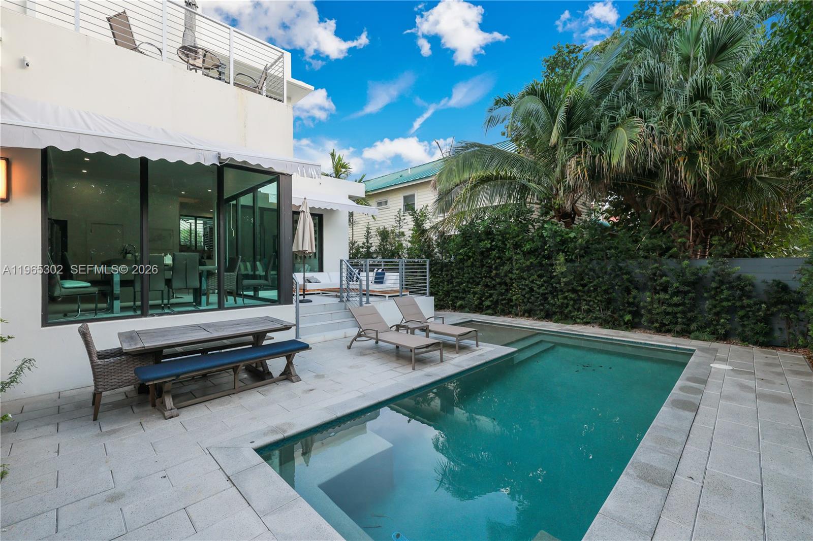 640 Fernwood Rd, Key Biscayne FL 33149