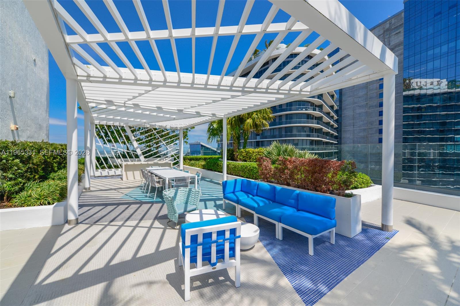 45 SW 9th St #1107, Miami FL 33130
