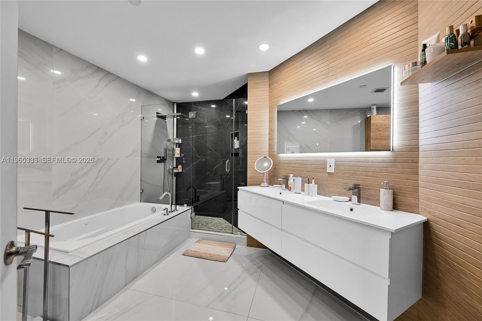 3131 NE 188th St #2-1107, Aventura FL 33180