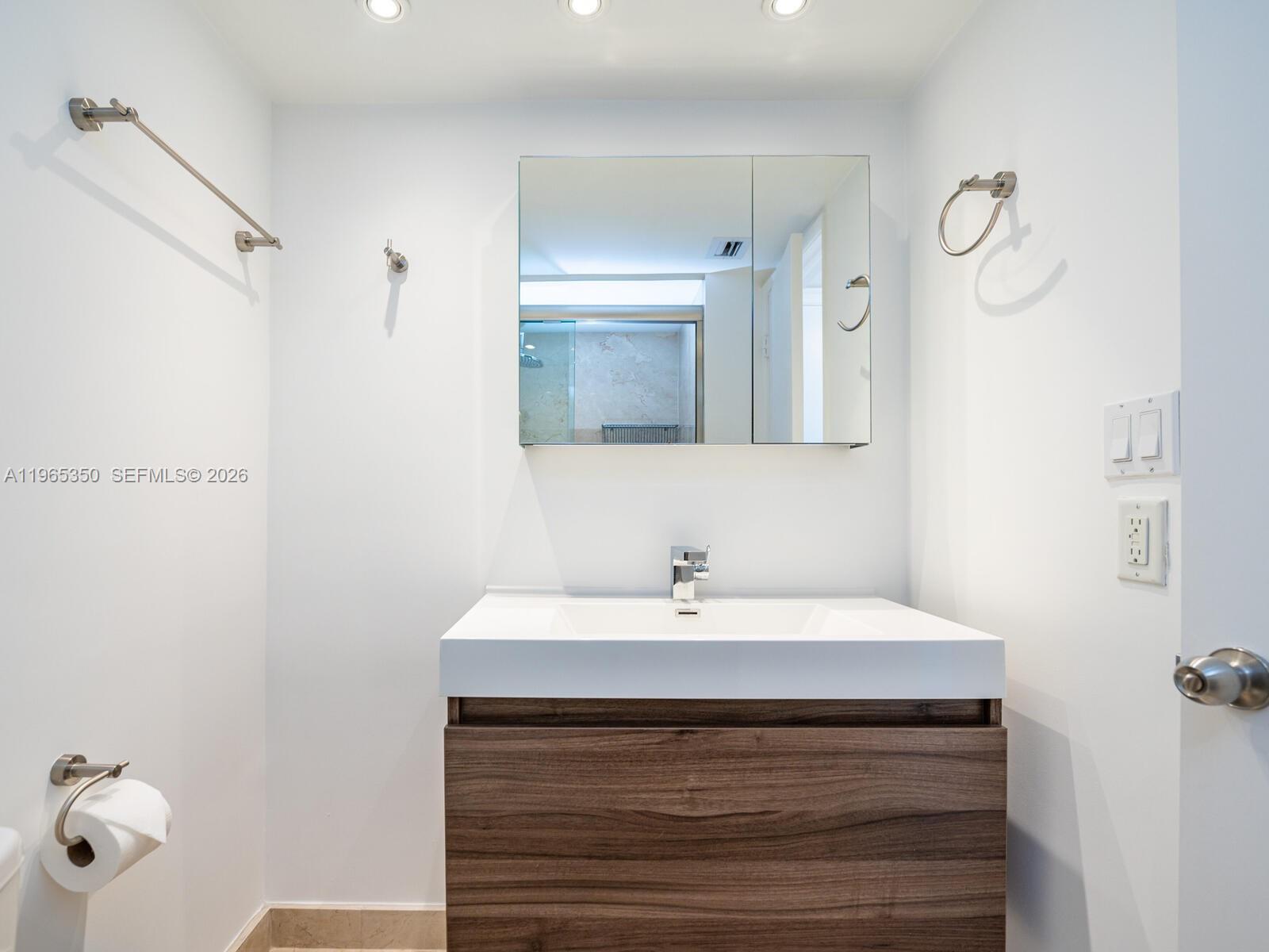 9 Island Ave #2211, Miami Beach FL 33139