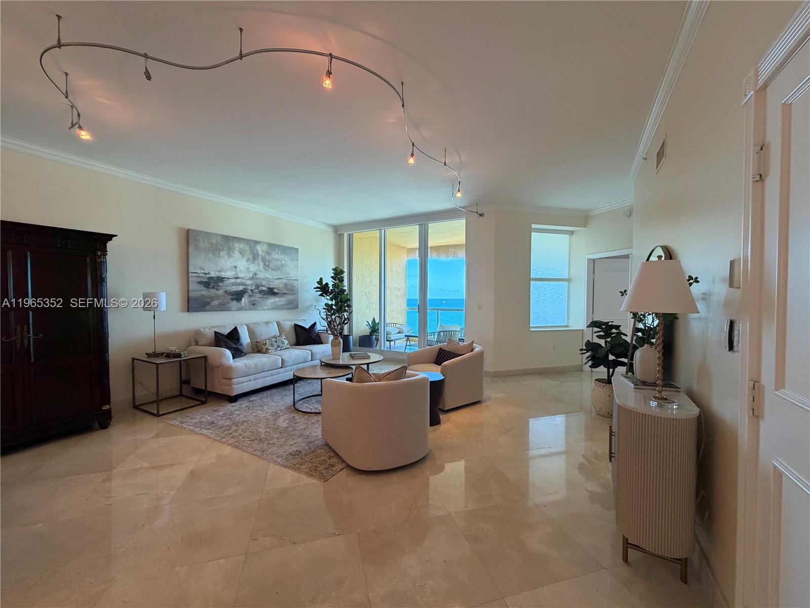 Fort Lauderdale FL 33305 - A11965352