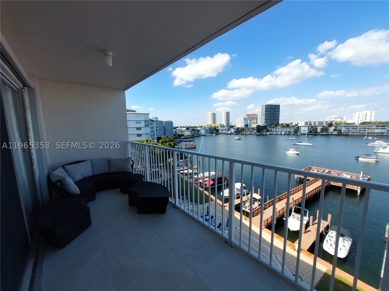 400 Golden Isles Dr #47, Hallandale Beach FL 33009