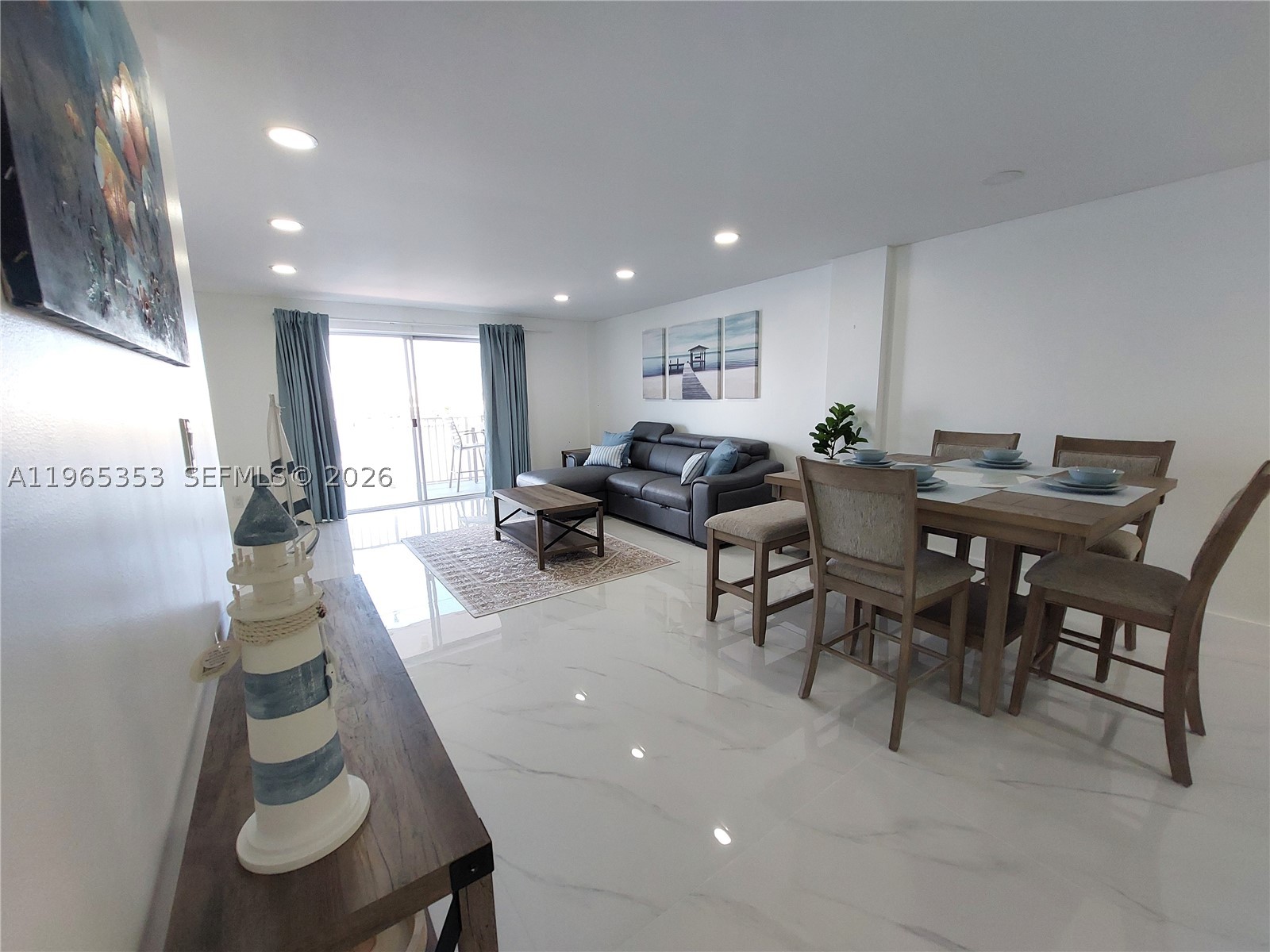 400 Golden Isles Dr #47, Hallandale Beach FL 33009