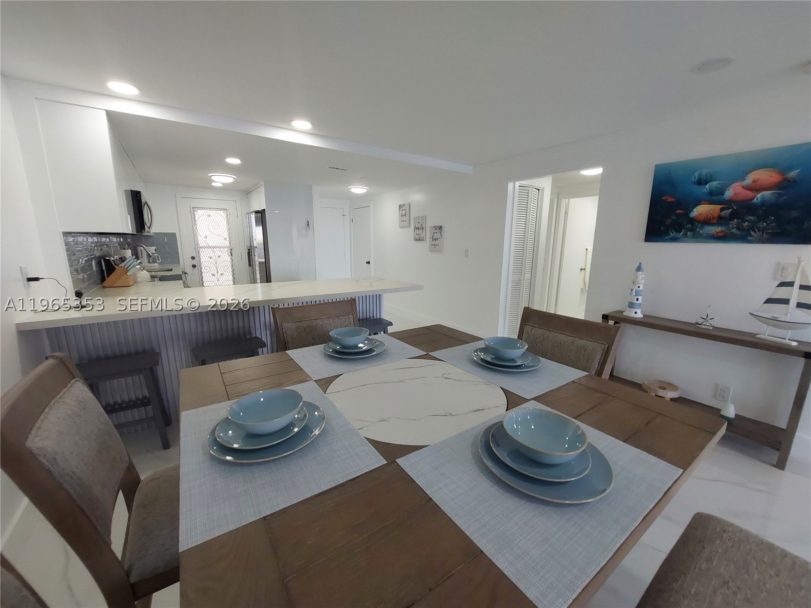 400 Golden Isles Dr #47, Hallandale Beach FL 33009