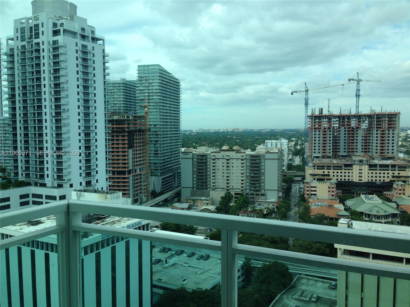 951 Brickell Ave #2207, Miami FL 33131