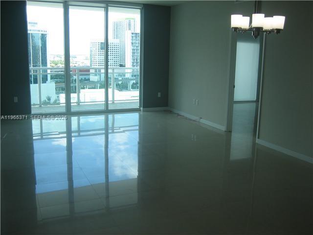 951 Brickell Ave #2207, Miami FL 33131