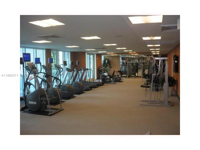 951 Brickell Ave #2207, Miami FL 33131