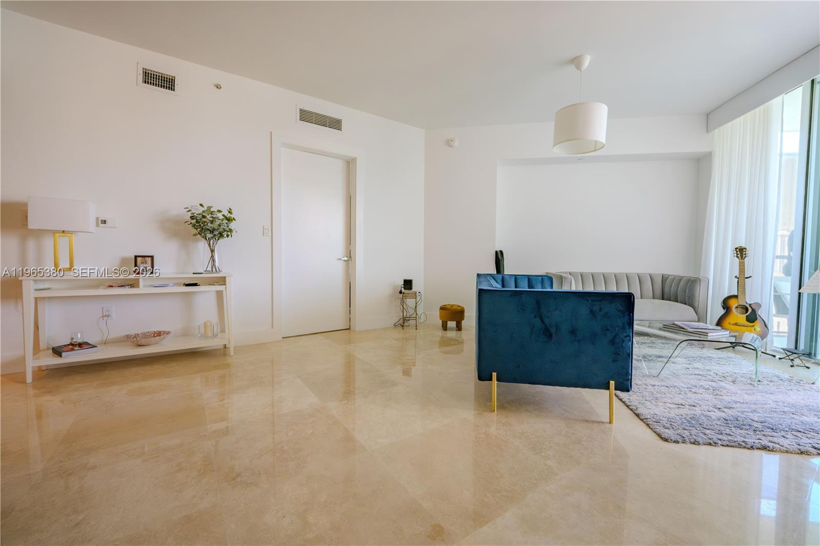 350 S Miami Ave #3203, Miami FL 33130
