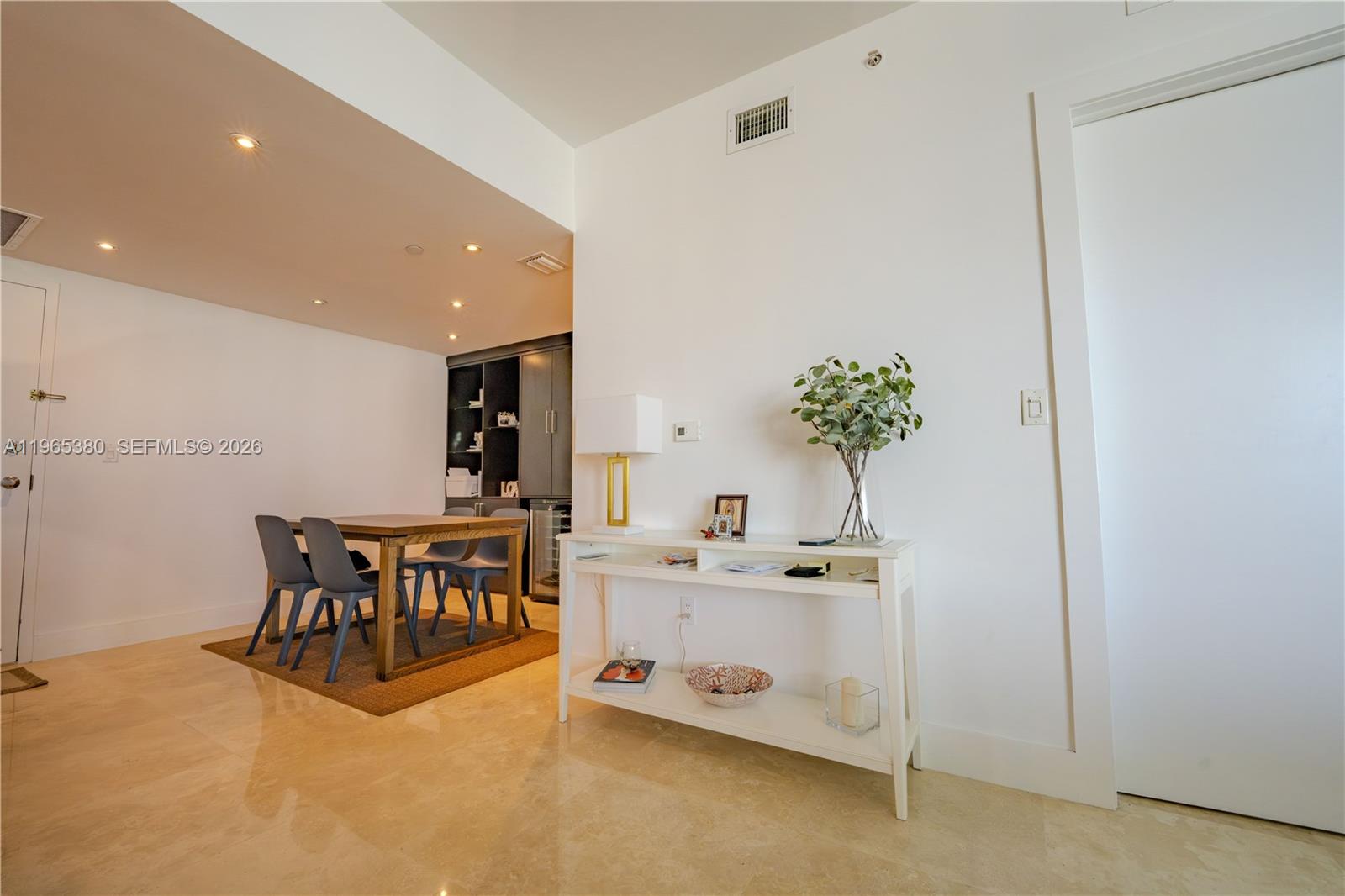 350 S Miami Ave #3203, Miami FL 33130