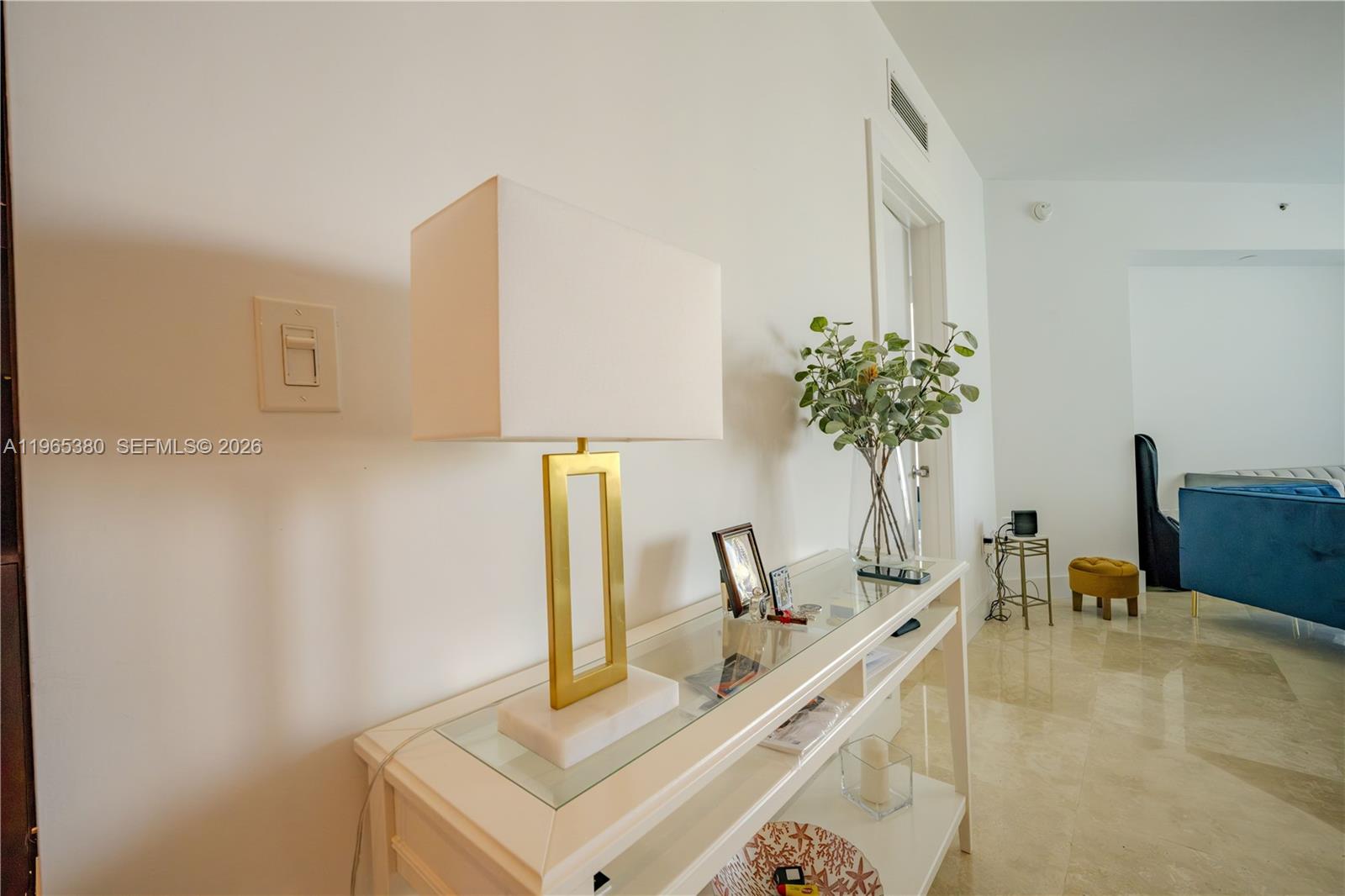 350 S Miami Ave #3203, Miami FL 33130