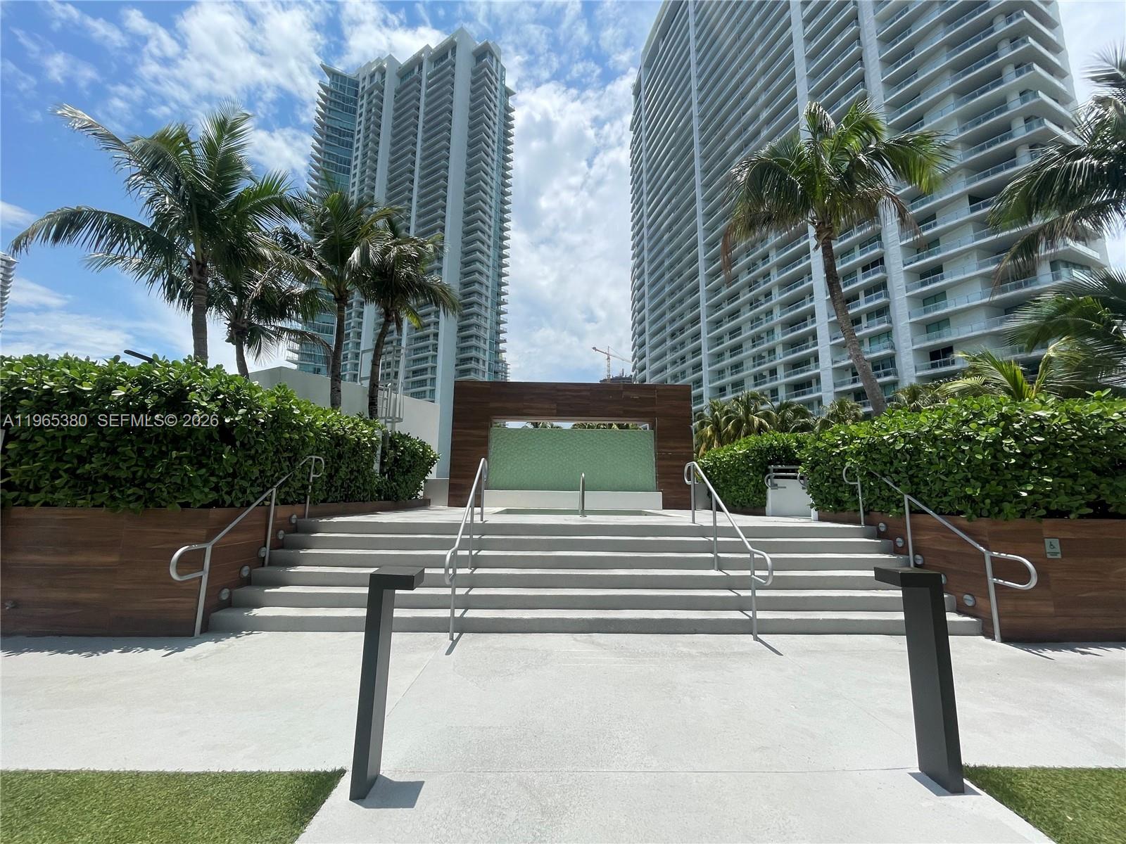 350 S Miami Ave #3203, Miami FL 33130