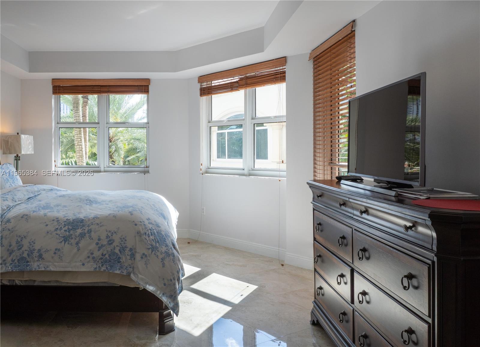 20000 E Country Club Dr #307, Aventura FL 33180