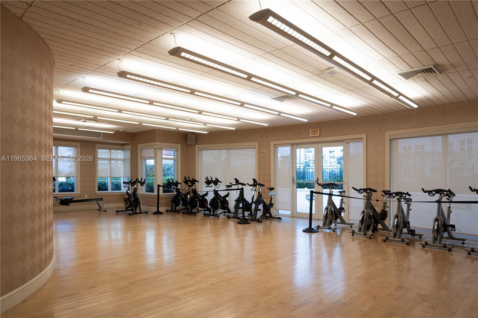 20000 E Country Club Dr #307, Aventura FL 33180