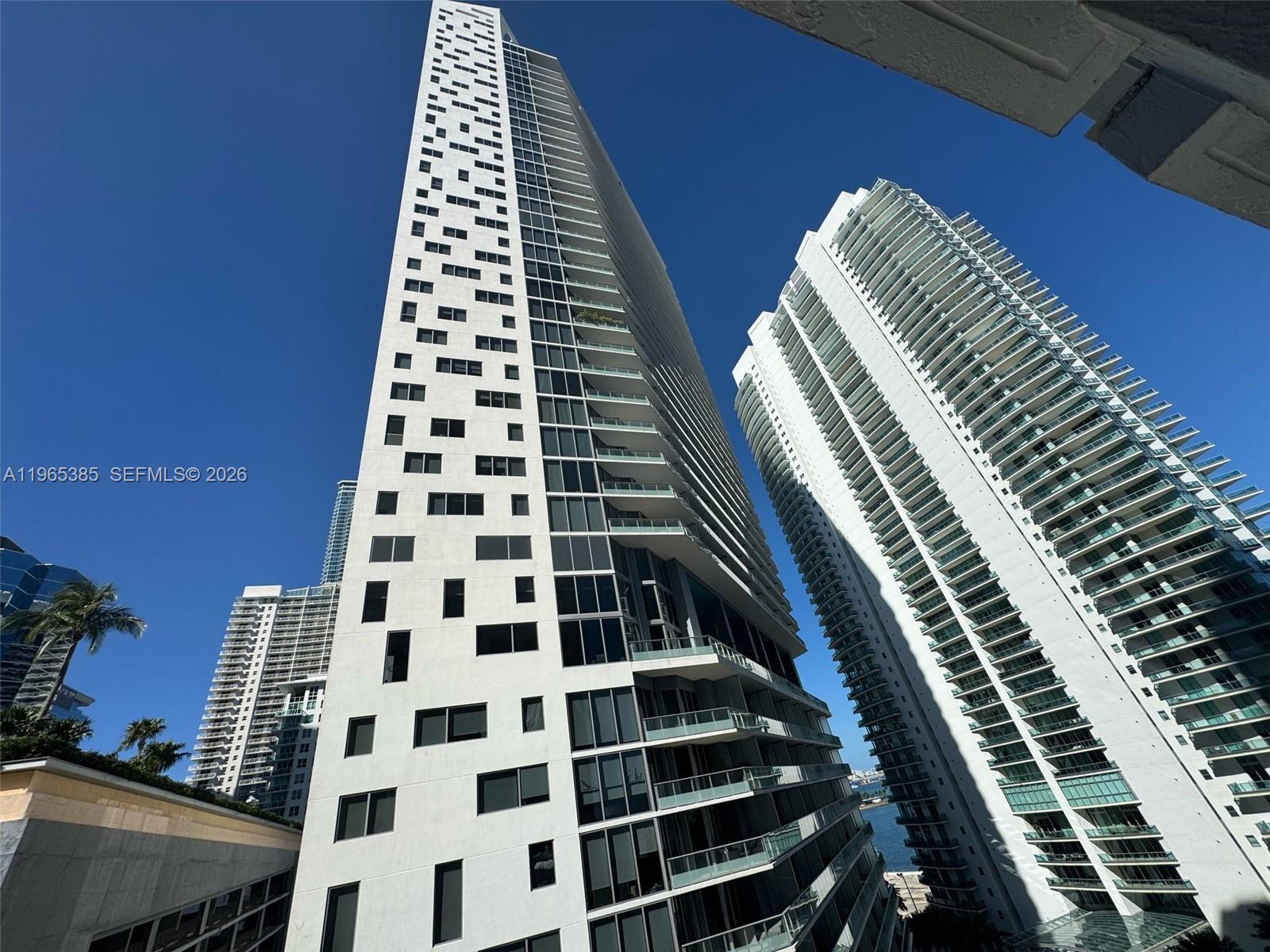 170 SE 14th St #1108, Miami FL 33131