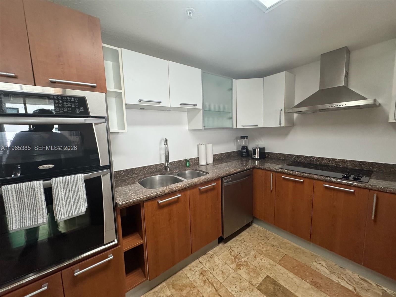 170 SE 14th St #1108, Miami FL 33131