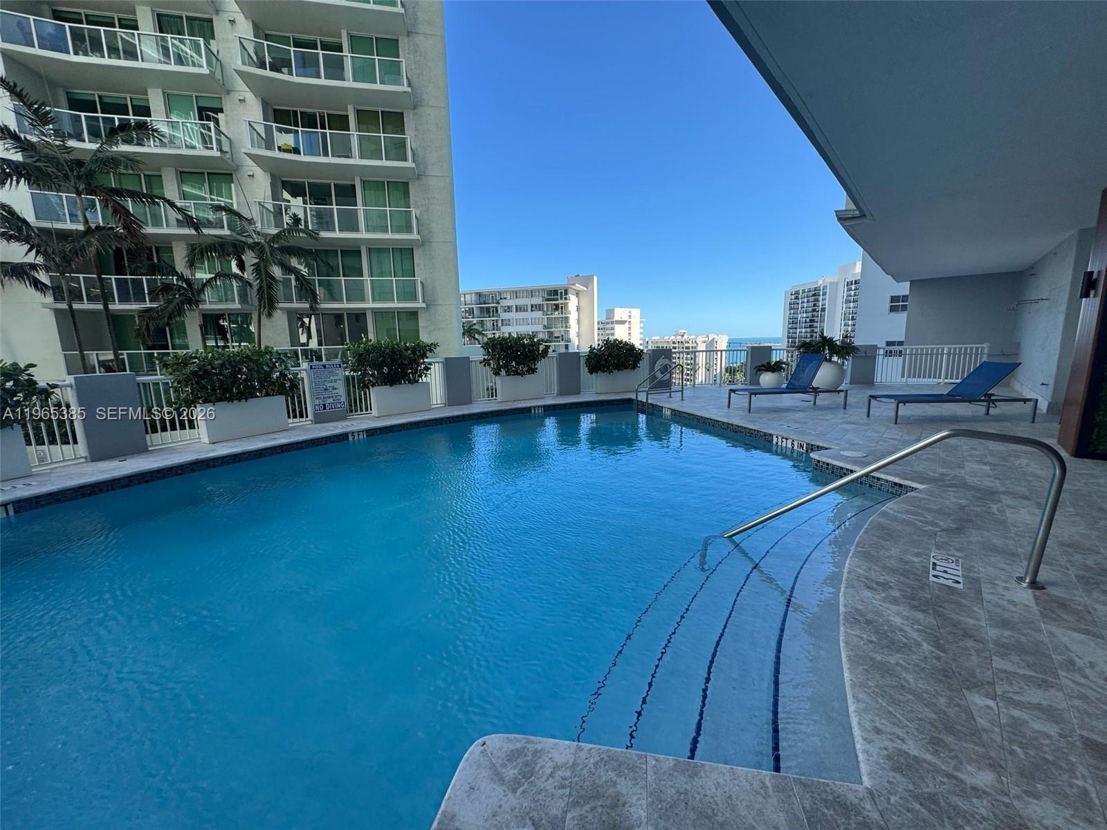 170 SE 14th St #1108, Miami FL 33131
