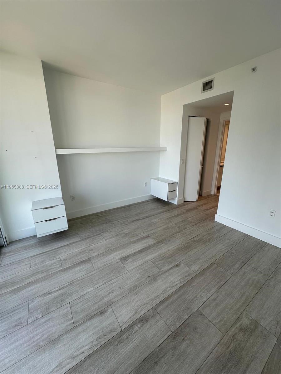 121 NE 34th St #1505, Miami FL 33137