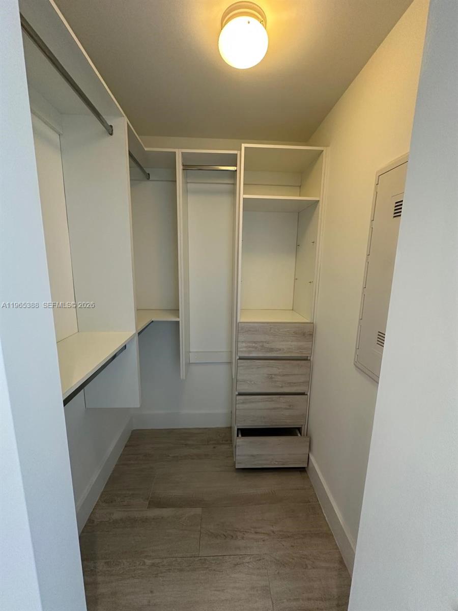 121 NE 34th St #1505, Miami FL 33137