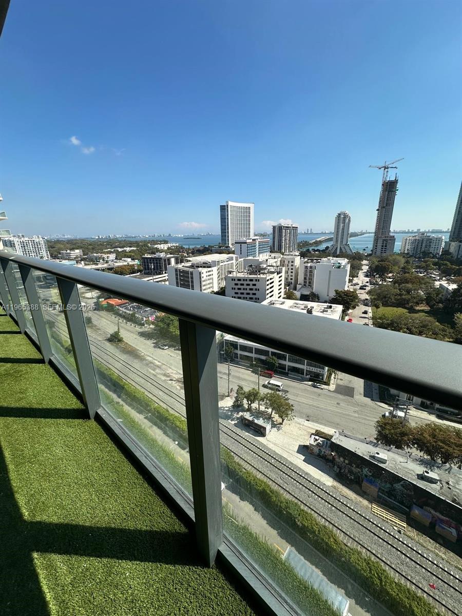 121 NE 34th St #1505, Miami FL 33137