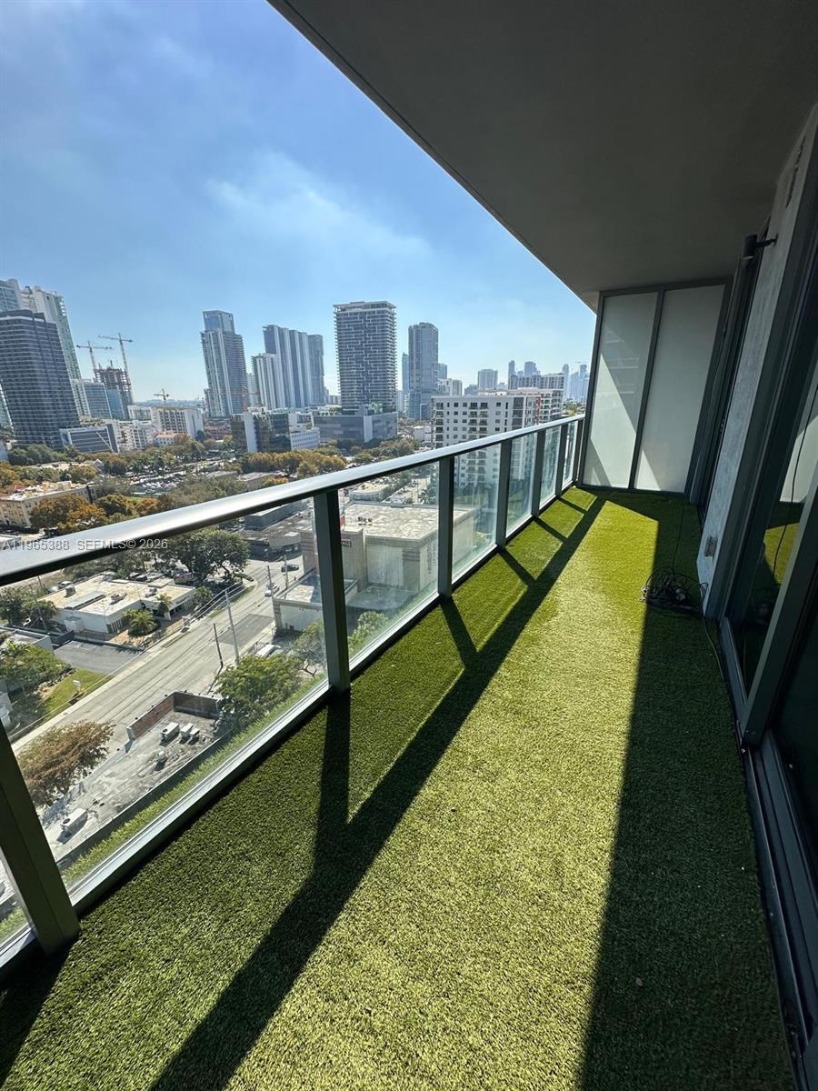 121 NE 34th St #1505, Miami FL 33137