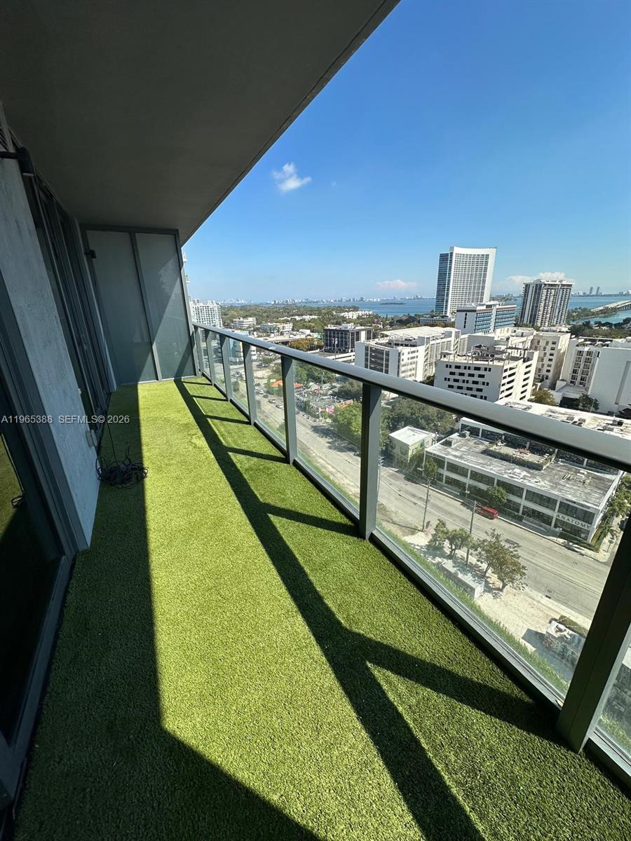 121 NE 34th St #1505, Miami FL 33137