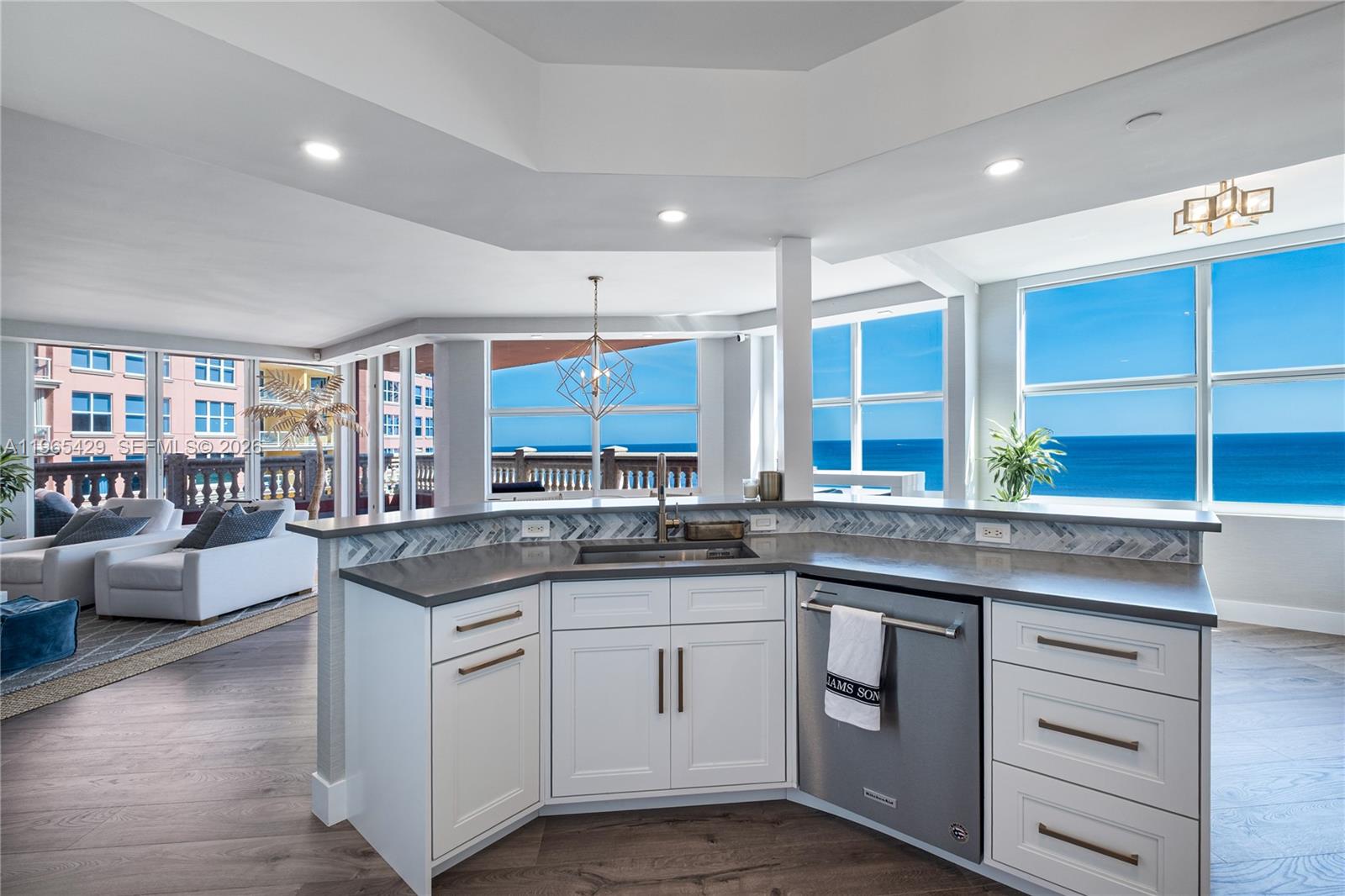 2100 N Ocean Blvd #11B, Fort Lauderdale FL 33305